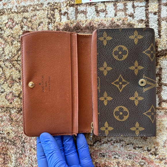 Louis Vuitton Monogram Canvas Porte Tresor Wallet - Picture 5 of 16